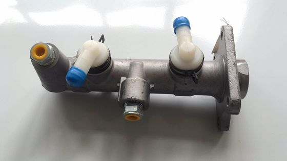 47201-36390 47201-36410 Κύλινδρος μάστερ φρένων 47201-36390 Fits FITS TOYOTA COASTER HZB50 1HZ Εναλλακτικά μέρη Κύλινδρο μάστερ φρένων 47201-36390 FITS COASTER Bus 1993-2001 2.7L 3.7D BB42L-BRMRS 1993-200